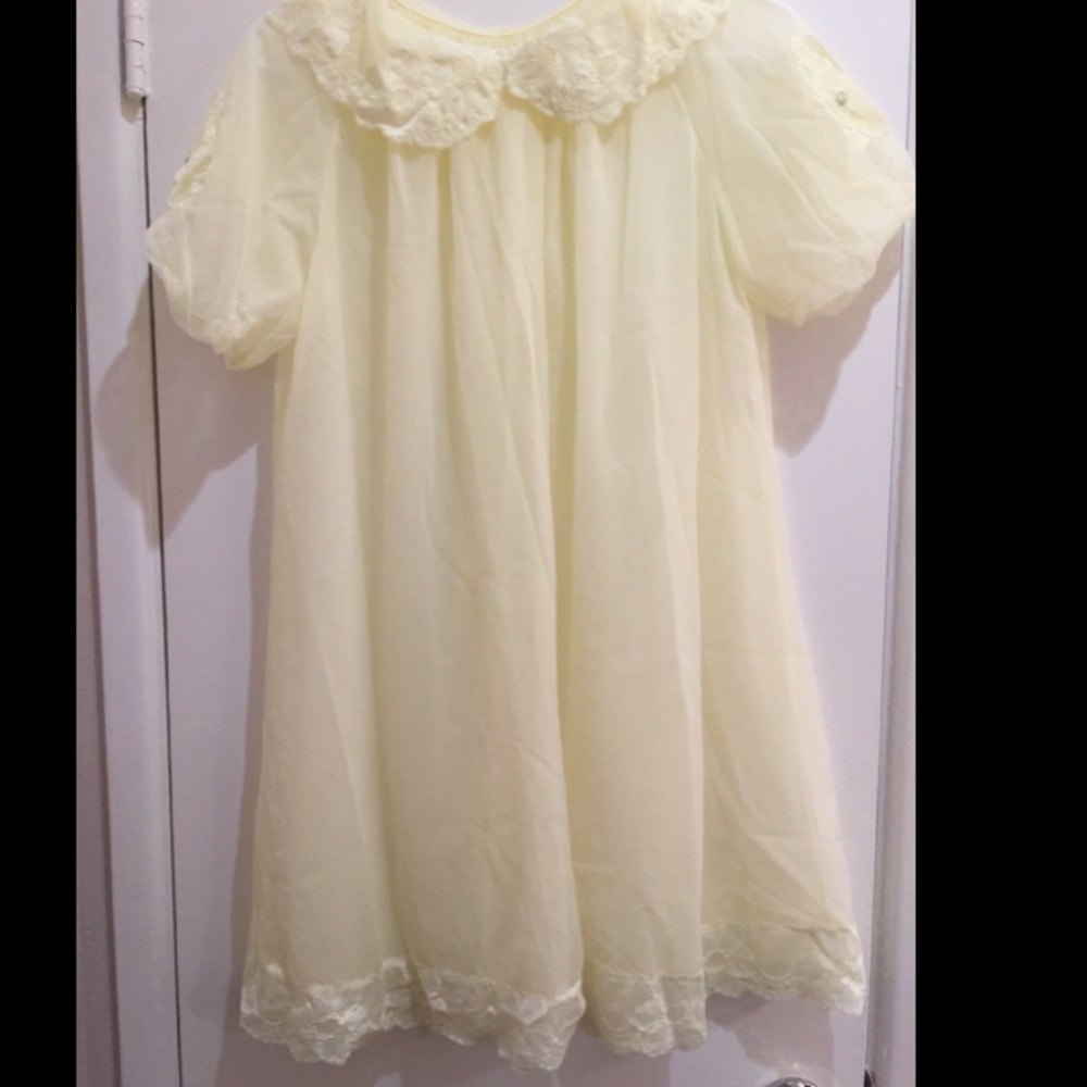 Vintage Shadowline Yellow, Sheer Short Robe PETITE